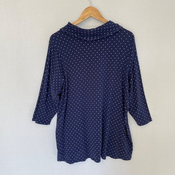 LANDS’ END Women’s Size 2X 20/22 Blue & White Polka Dot Soft Fold Cowl neck Top - Picture 2 of 5